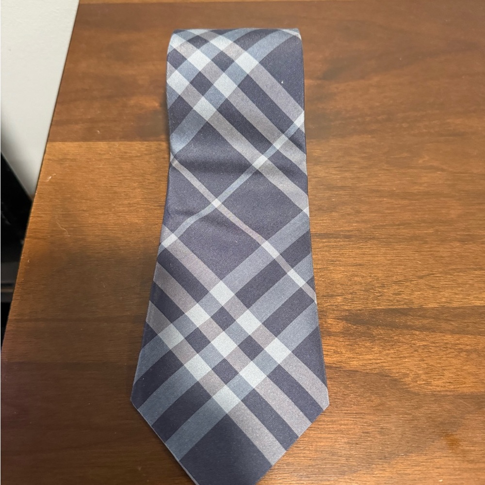 Burberry blue check tie